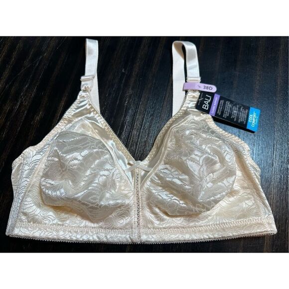 Bali NWT size 38D classic Support Spa Closure Wireless Bra in cream - style 3372 - Picture 2 of 6